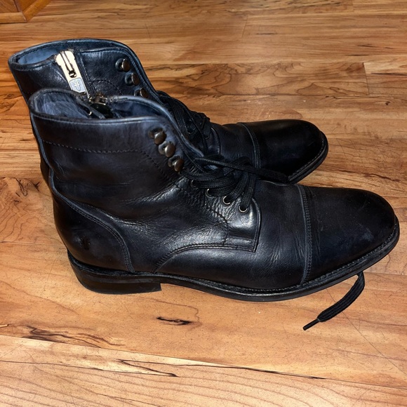 Frye size men 8.5 women’s size 10 cap toe lace zip black leather ankle boots - Picture 2 of 13